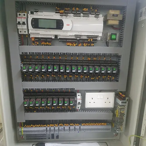 low-voltage-switchgear-maintenance.webp