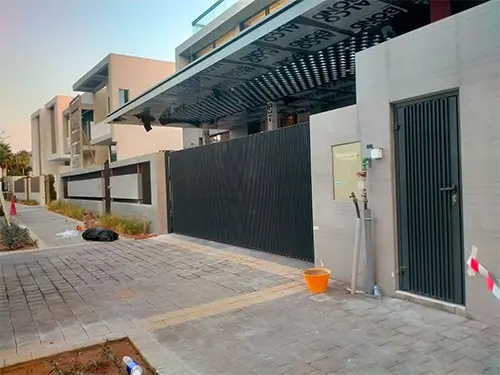 modern-sliding-gate-system