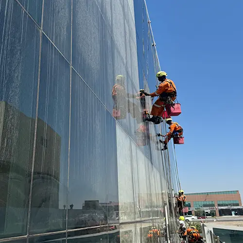 facade-cleaning-abu-dhabi-building.webp