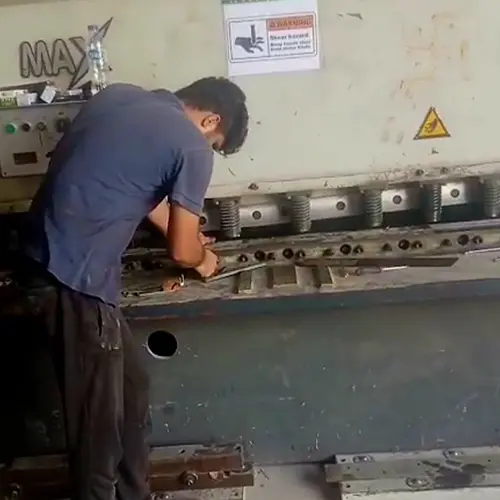 cnc-machine-repair.webp