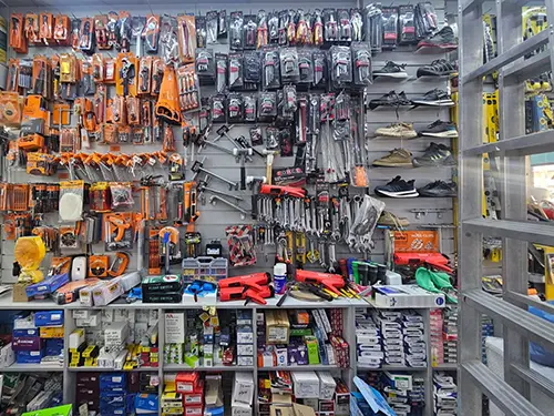 tools-square-hardware.webp