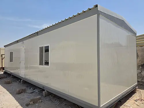 prefabricated-sandwich-panel-cabin