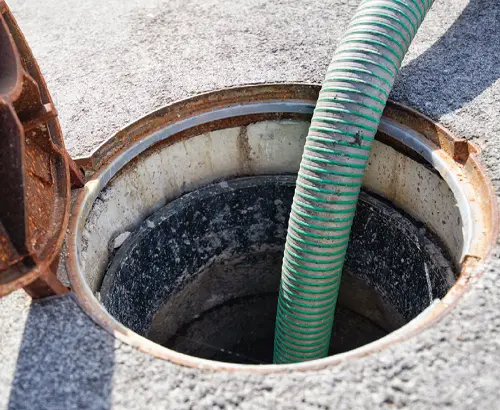 water-tank-cleaning