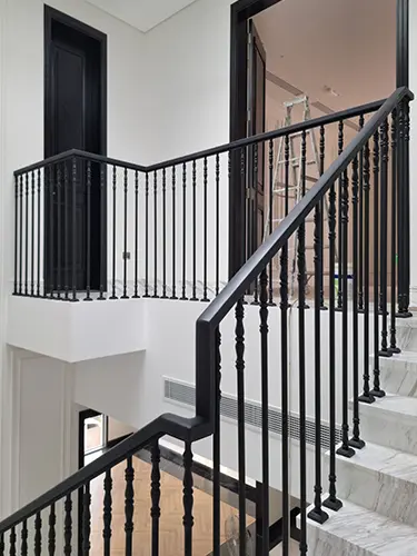 cast-aluminium-staircase-railings.webp