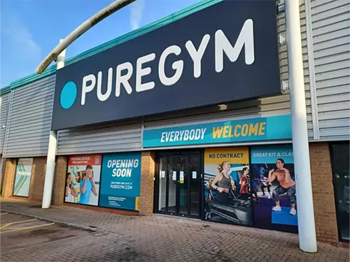fitness-club-exterior-signage