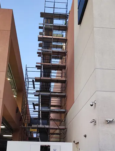 metal-scaffolding-tower