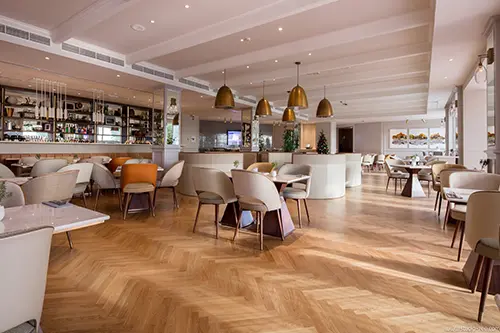 restaurant-2.webp