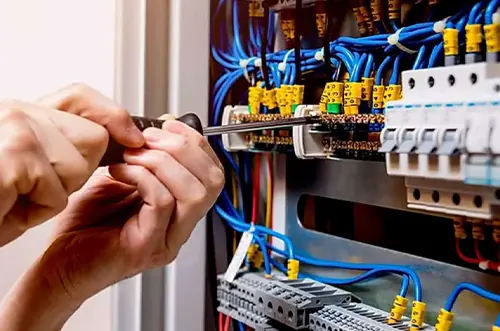 electrical-contractors-and-electricians.webp