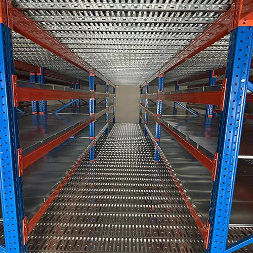 a-heavy-duty-mezzanine-floor-racking.webp