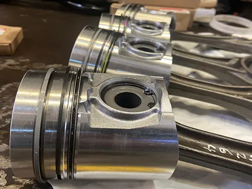 marine-engine-overhauling.webp