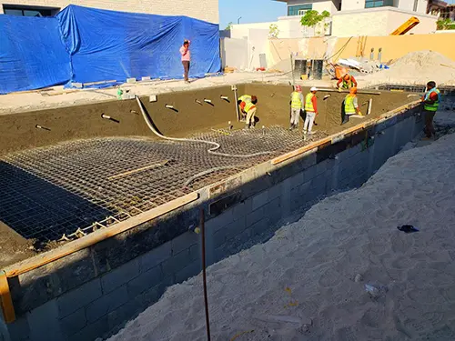 swimming-pool-contractors.webp