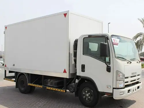 trucks-and-trailers-renting-and-leasing.webp