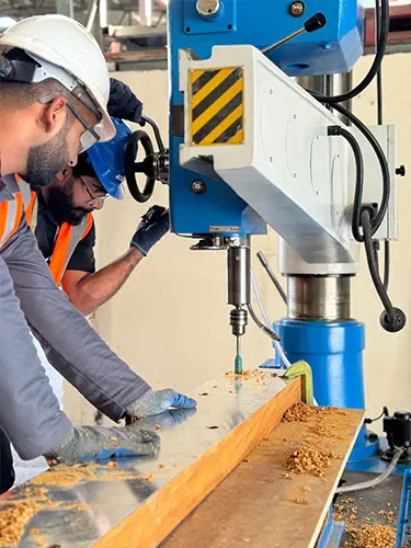 cnc-machining-and-reverse-engineering-services.webp
